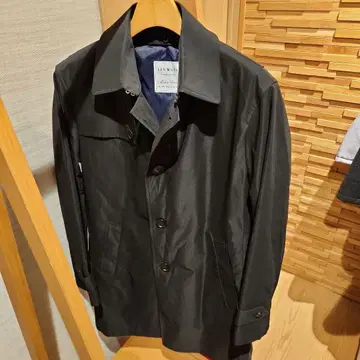 LES MUES 라이너 포함 코트 블랙