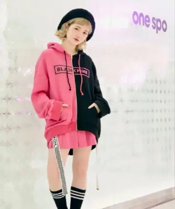 미착용 새상품 와포 109 한정판 BLACKPINK 집업 후드티 M