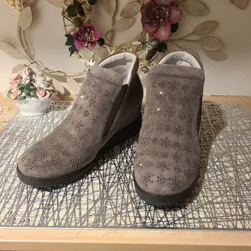 스팽글 장식 그레이 슬립온 스니커즈