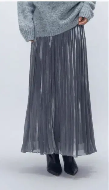 [ 새상품급 ] 프리미어 아론디스몽 실버 플리츠 롱 스커트 36