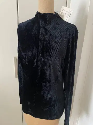 MB 루카스 벨로아 느낌 상의