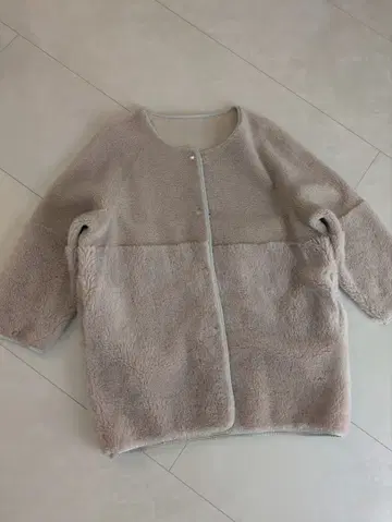 ELENDEEK 베이지 보아 롱 코트 사이즈 00