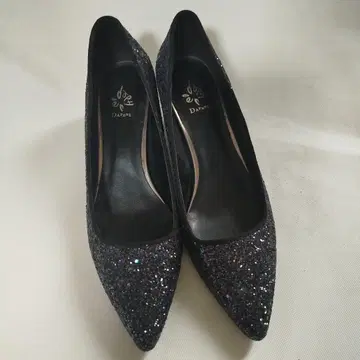 새상품급!새상품!Daphne 블랙 글리터 펌프스 파티