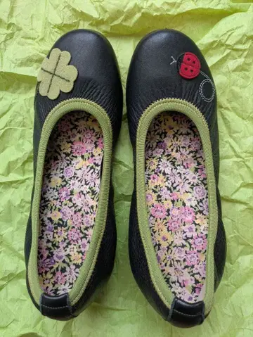 플랫슈즈 클로버 무당벌레 자수