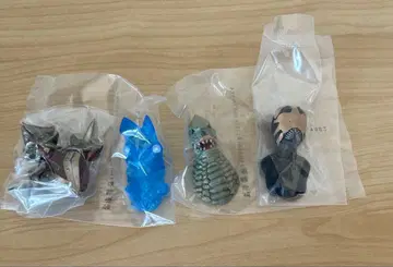 제일복권 울트라맨 시리즈 괴수 초대전 vol.2 F상 괴수두감 4종