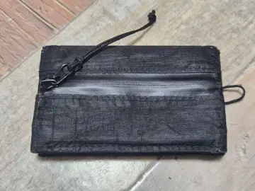 산행 다이니마 소재 3단 폴더형 경량 지갑 블랙