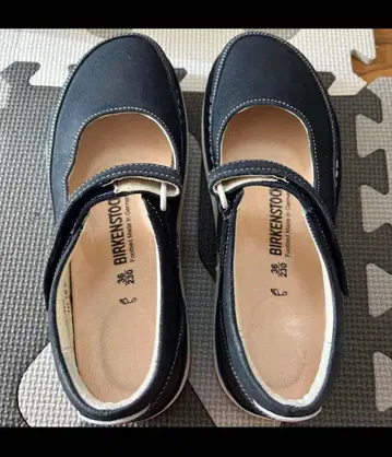 BIRKENSTOCK 블랙 가죽 신발 36