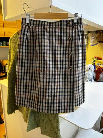DAKS 체크 무늬 골프 큐롯 스커트 버튼 포함 L 일본제 새상품급