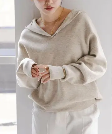 [ 새상품 ] 노블 접결 턱 편직 후드 풀오버 내추럴 완판