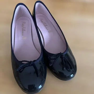 Pretty Ballerinas 블랙 발레 슈즈 박스 없음
