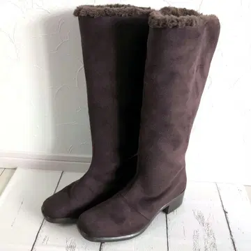 새상품급 다크 브라운 퍼 롱 부츠