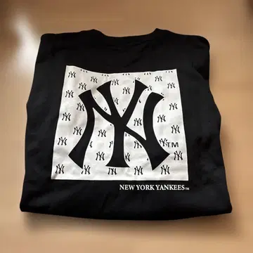 새상품 MLB 뉴욕 양키스 트레이닝복 3L 사이즈