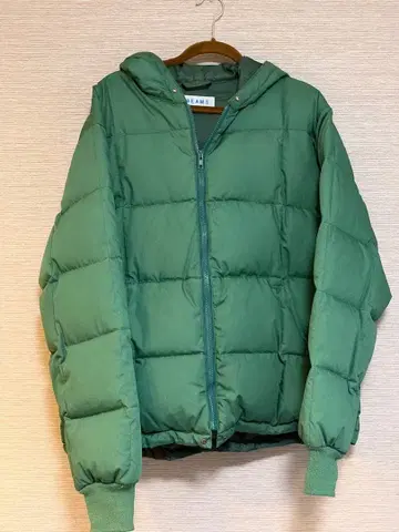 [ BEAMS ] 후드 부착 그린 다운 자켓