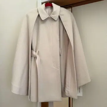 케이프 코트 릴리 브라운