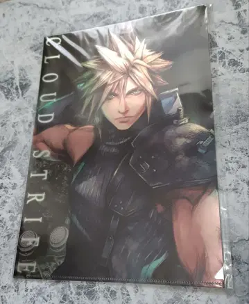 FF VII 리메이크 메탈릭 파일 클라우드 스트라이프