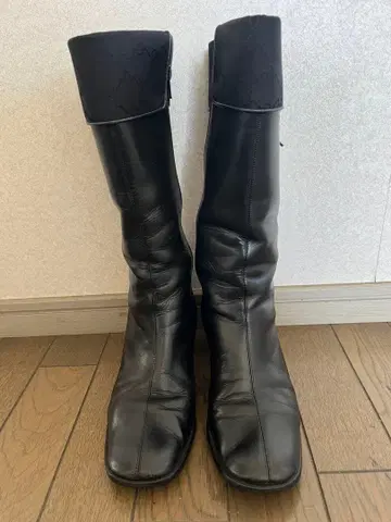 블랙 가죽 장화 힐 5cm