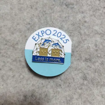 EXPO 2025 핀 배지 Less is more 돌고래