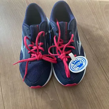 MIZUNO 네이비/레드 와이드 사이즈 스니커즈 새상품 23