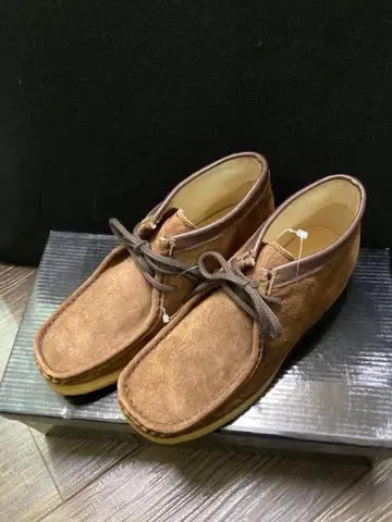 허시파피 왈라비 부츠 브라운 스웨이드 23cm