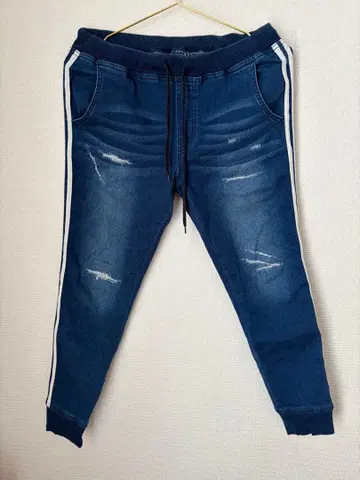 다크 블루 조거 팬츠 스트라이프 포함