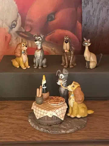 디즈니 레이디와 트램프 피규어 세트