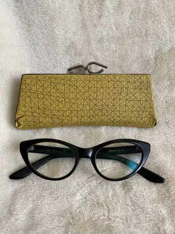 [앤티크] 캣아이 블랙 안경 케이스 포함