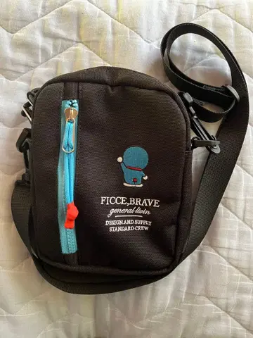FICCEBRAVE 숄더백 파우치 도라에몽