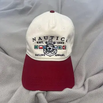 NAUTICA 자수 로고 깊은 캡 화이트/버건디