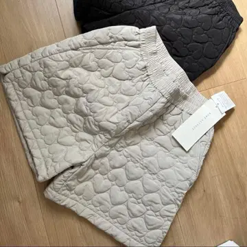 고베 레터스 퀼팅 하트 숏팬츠 여성용 M4107