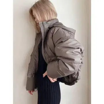 GYDA 숏 다운 자켓