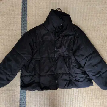 블랙 숏 기장 다운 자켓