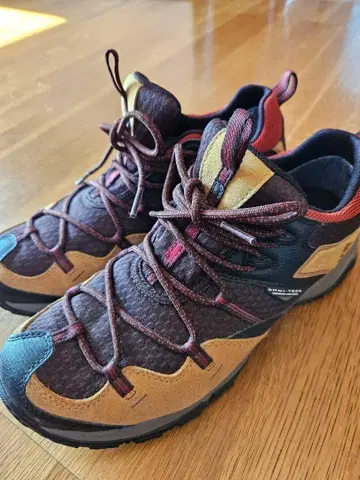 컬럼비아 세이버 2 옴니 26.5cm 트레킹 슈즈