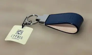 CYPRIS 네이비 가죽 키링 택 포함