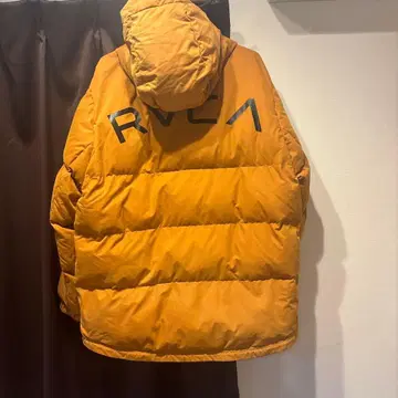 RVCA 오렌지 다운 자켓 후드 부착