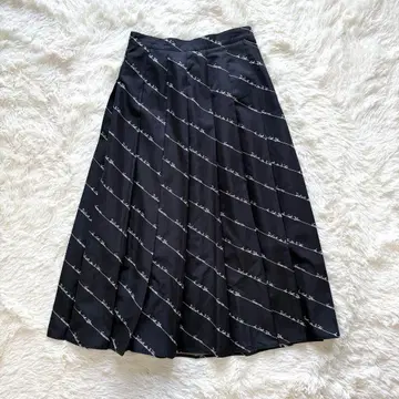 LE CIEL BLEU 플리츠 롱 스커트 블랙