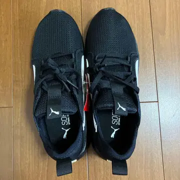 Puma 블랙 스니커즈 소프트라이드 26