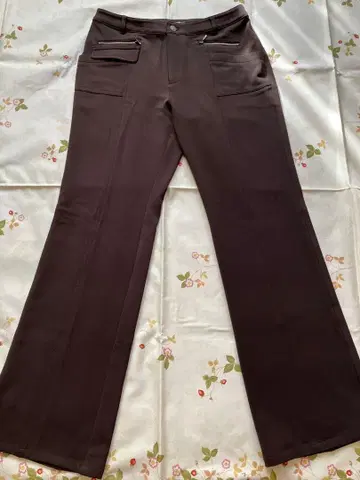 LESURAL 브라운 ( 짙은 갈색 ) 슬랙스