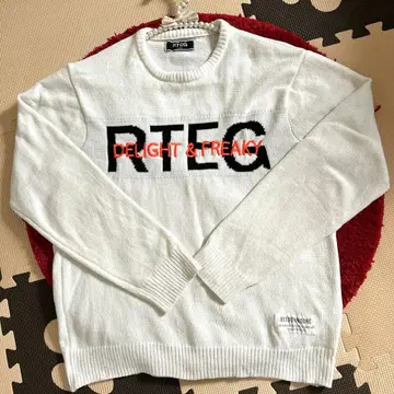 아담스 저글러 RTEG 로고가 귀여운 화이트 니트 L 사이즈