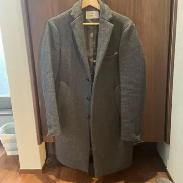 새상품급 클리닝 에디피스 그레이 체스터 코트 44