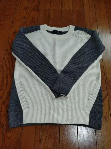 SCOT CLUB 화이트 그레이 긴팔 니트