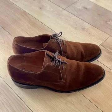 브라운 스웨이드 레이스업 가죽 신발 Rogers Spencer