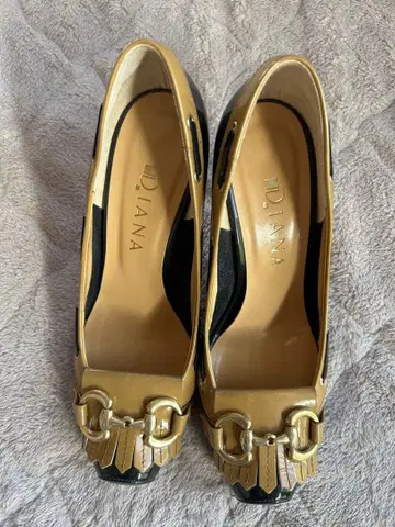 DIANA 다이애나 프린지 하이힐 베이지x블랙