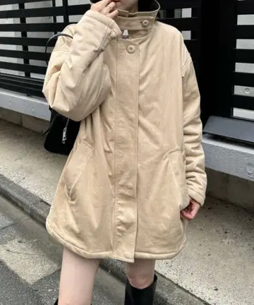 mystic 페이크 스웨이드 미들 코트