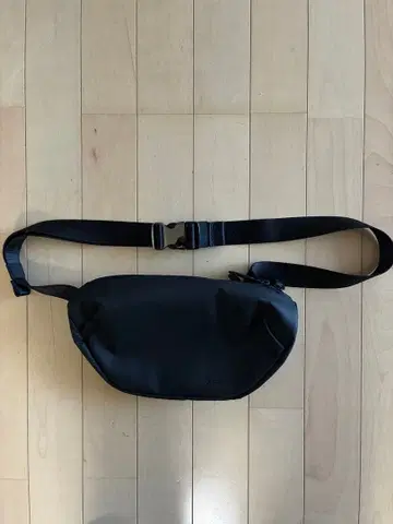 숄더백, 제로 할리버튼