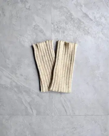 refomed / GUNTE ARM WARMER - Beige