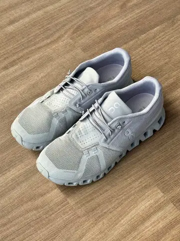 새상품급 On Cloud 5 스니커즈 27.5cm 실버/그레이