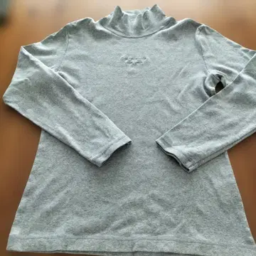 마드모아젤 논논 하이넥 긴팔 T셔츠 택 포함 미사용 새상품