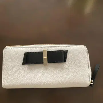케이트 스페이드 리본 포함 화이트 가죽 장지갑