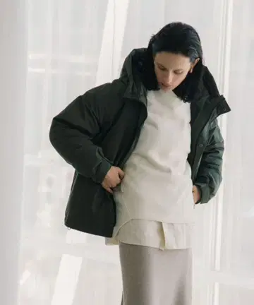 서니 라벨 후디 다운 재킷 // 카키