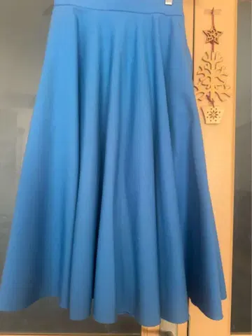 UNITED ARROWS. 롱 플레어 스커트